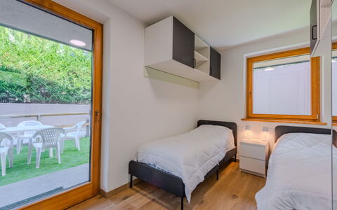 La Corona: Interieur Ontwerp, Muur, Hout, Plafond, Flooring, Verdieping, Kamer, Bed, Slaapkamer, Meubilair