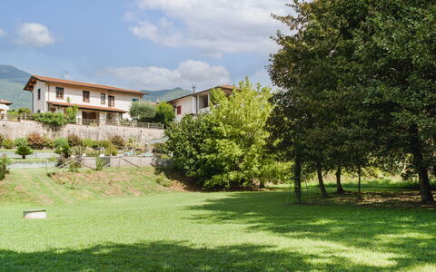Casa Lulù: Lucht, Bergachtig Landvormen, Boom, Gras, Heuvel, Landschap, Berg, Grasland, Landelijk Gebied