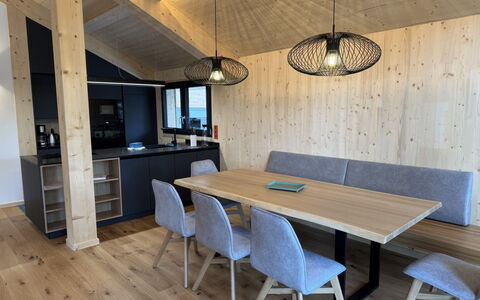 02 Nth054 18E Sup Chalet mit Sauna und Hot Tub 2 e: Huis, Struik, Huis, Woongebied, Landgoed, Verblijf, Hacienda, Werf, Schaduw, Gazon