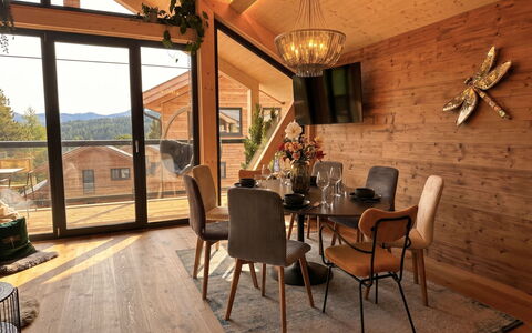 02 Nth056 18G Sup Chalet mit Sauna und Hot Tub 2 e: Meubilair, Interieur Ontwerp, Hout, Plafond, Flooring, Houten Vloer, Verdieping, Woonkamer, Lichte Inrichting, Verlichting