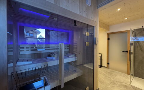 02 Nth053 18D Sup Chalet mit Sauna und Hot Tub 2 e: Huis, Struik, Huis, Woongebied, Landgoed, Verblijf, Hacienda, Werf, Schaduw, Gazon
