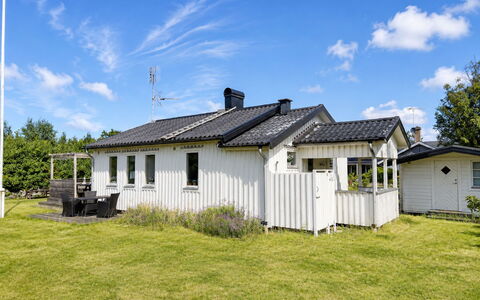 Havsdrömmen: Huis, Struik, Huis, Woongebied, Landgoed, Verblijf, Hacienda, Werf, Schaduw, Gazon