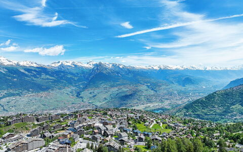 Prima 1084: Bergachtig Landvormen, Berg, Heuvel, Bergketen, Landschap, Hoogland, Heuvel Station, Vallei, Ridge, Alpen