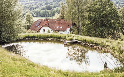 U Šenkýře Mikeše: Zwemwater, Natuurlijk Landschap, Waterloop, Landschap, Bank, Huis, Landelijk Gebied, Vijver, Huis