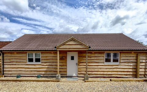 The Hay Barn at Rusty Lane Farm: Dak, Verblijf, Siding, Blokhut, Schuur, Garden Gebouwen, Hardwood, Timmerhout, Plank