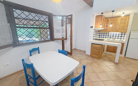 Porto Luna: Zwembad, Balkon, Appartement, Toevlucht, Landgoed, Villa, Hotel, Hacienda, Badplaats, Binnenplaats