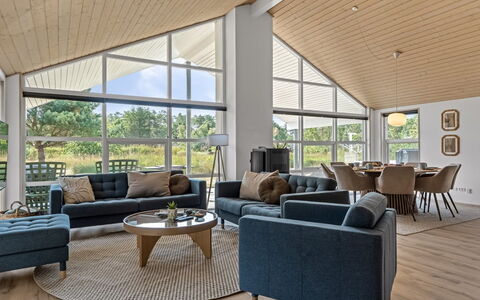 Wreth - 1.5Km from the Sea: Meubilair, Interieur Ontwerp, Bankstel, Woonkamer, Hout, Plafond, Flooring, Verdieping, Stoel