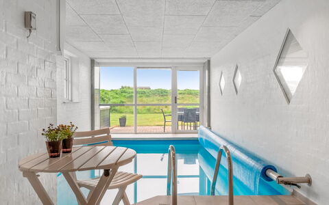 Algut - 200M from the Sea: Flooring, Verdieping, Plafond, Interieur Ontwerp, Meubilair, Kamer, Bed, Appartement, Slaapkamer, Beits