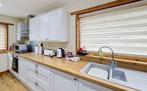 Glencarr: Interieur Ontwerp, Hout, Keuken, Countertop, Flooring, Loodgieterswerkinrichting, Huis, Cabinetry, Meubilair, Verdieping