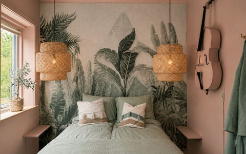 Bine - 200M from the Sea: Interieur Ontwerp, Slaapkamer, Bedding, Laken, Hoofdkussen, Linens, Bed, Kussen Gooien, Kussen, Natuurlijk Materiaal