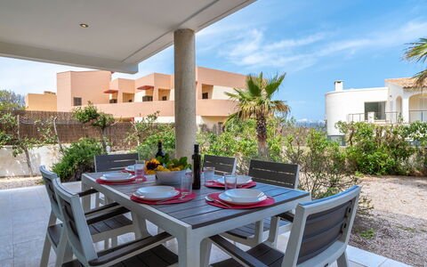 Villa Brisa: Blauw, Balkon, Leuning, Appartement, Hek, Zee, Toevlucht, Condominium, Zwembad, Hotel