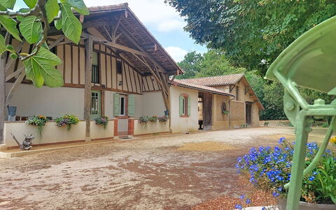 La Ferme de Bordenave: Blauw, Balkon, Leuning, Appartement, Hek, Zee, Toevlucht, Condominium, Zwembad, Hotel