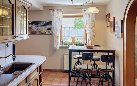Janike: Meubilair, Interieur Ontwerp, Keuken, Countertop, Hout, Cabinetry, Flooring, Verlichting, Lichte Inrichting, Kamer