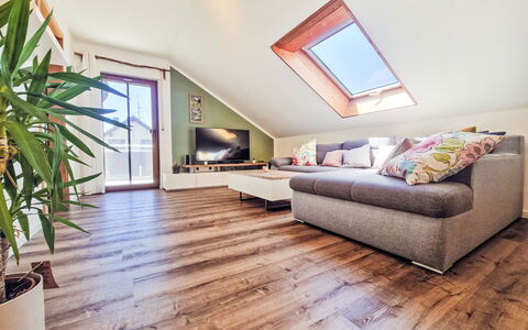 Annette: Flooring, Houten Vloer, Verdieping, Interieur Ontwerp, Meubilair, Hout, Laminaatvloer, Woonkamer, Kamer, Plafond