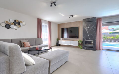 Laluma: Flooring, Interieur Ontwerp, Verdieping, Hout, Meubilair, Woonkamer, Plafond, Huis, Bankstel, Appartement