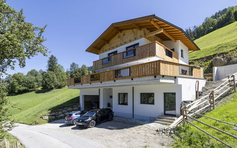 Eberharter am Schweinberg: Huis, Huis, Dak, Verblijf, Heuvel Station, Helling, Dorp, Veranda, Bergdorp, Balkon