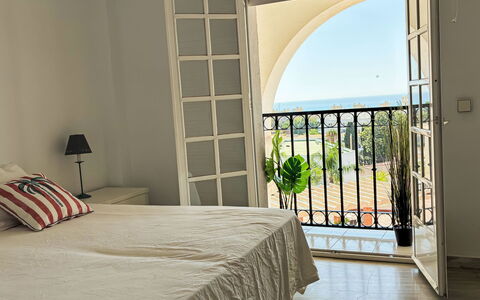 Los Arcos: Meubilair, Interieur Ontwerp, Flooring, Verdieping, Slaapkamer, Appartement, Bed, Kamer, Huis, Bedding