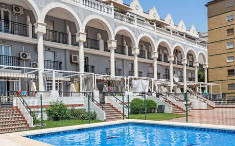 Los Arcos: Balkon, Appartement, Veranda, Baluster, Landgoed, Binnenplaats, Hek,  Passage\, Leuning, Hotel