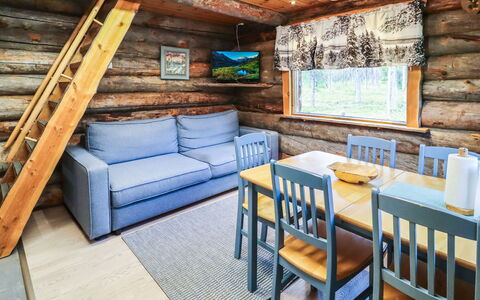 Nelostupa B: Hout, Flooring, Verdieping, Meubilair, Blokhut, Hardwood, Plafond, Huis, Kamer, Beits