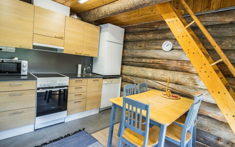 Nelostupa D: Hout, Flooring, Verdieping, Houten Vloer, Plafond, Hardwood, Beits, Plank, Blokhut, Verblijf