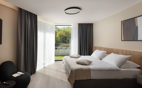 Villa H2: Interieur Ontwerp, Verdieping, Flooring, Slaapkamer, Plafond, Bed, Kamer, Huis, Meubilair, Appartement