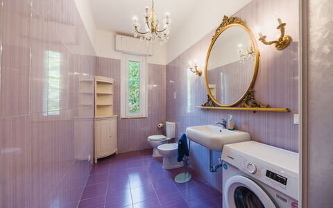 Gli Oleandri di Grazia: Flooring, Interieur Ontwerp, Verdieping, Loodgieterswerkinrichting, Badkamer, Verlichting, Plafond, Huis, Loodgieter, Lichte Inrichting