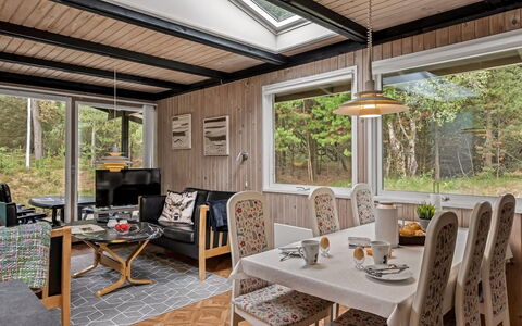 Hardina - 1Km from the Sea: Hout, Interieur Ontwerp, Plafond, Hardwood, Beits, Lichte Inrichting, Woonkamer, Blokhut, Garden Gebouwen, Ontwerp