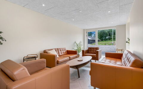 Alkmar - 6.5Km from the Sea: Interieur Ontwerp, Flooring, Plafond, Verdieping, Meubilair, Verlichting, Kamer, Lichte Inrichting, Stoel, Woonkamer