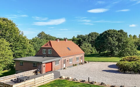 Alkmar - 6.5Km from the Sea: Gebouw, Gras, Dak, Huis, Huis, Verblijf, Woongebied, Landschap, Boerderij, Landelijk Gebied