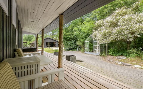 Matthea - 2.9Km from the Sea: Hout, Dak, Huis, Huis, Architectuur, Siding, Land Lot, Verblijf, Schuur, Garden Gebouwen