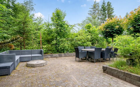Matthea - 2.9Km from the Sea: Hout, Dak, Huis, Huis, Architectuur, Siding, Land Lot, Verblijf, Schuur, Garden Gebouwen