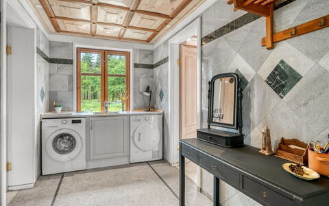 Ajna - 20.9Km from the Sea: Flooring, Interieur Ontwerp, Verdieping, Plafond, Verlichting, Tegel, Keuken, Deur, Lichte Inrichting, Kamer