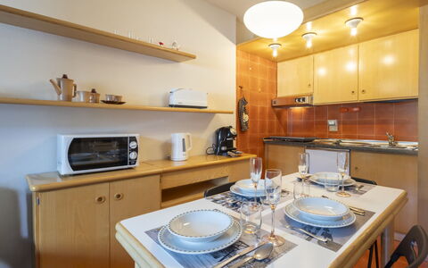 Ai Pascoli: Interieur Ontwerp, Meubilair, Flooring, Hout, Plafond, Verdieping, Kamer, Verlichting, Keuken, Countertop