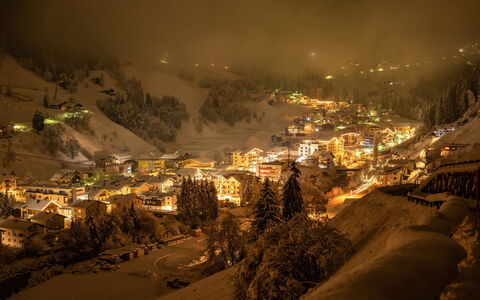 Susi: Nacht, Landschap, Winter, Middernacht, Dorp, Avond, Freezing, Sneeuw, Bergdorp, Alpen