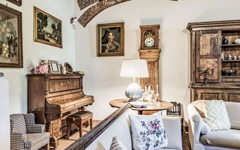 Il Pozzo dei Desideri: Meubilair, Interieur Ontwerp, Hout, Flooring, Woonkamer, Kamer, Fotolijst, Tafel, Verdieping, Verlichting