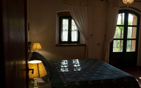 Podere Dolce Sonno e Sonnellino: Muur, Meubilair, Interieur Ontwerp, Bed, Slaapkamer, Hout, Verdieping, Plafond, Flooring, Verlichting