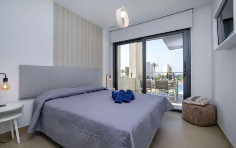 Arenal Beach: Meubilair, Interieur Ontwerp, Verdieping, Flooring, Appartement, Slaapkamer, Huis, Bed, Stoel, Kamer