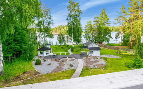 Koivuranta: Huis, Tuin, Verblijf, Landgoed, Landscaping, Werf, Gazon, Reservoir, Backyard