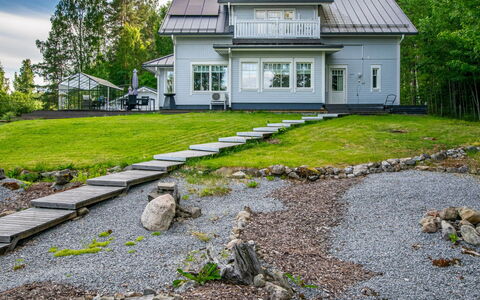 Koivuranta: Huis, Huis, Dak, Verblijf, Woongebied, Siding, Land Lot, Landgoed, Tuin