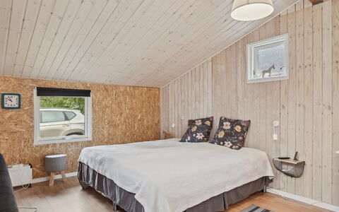 Ilsebeth - from the Sea: Hout, Interieur Ontwerp, Flooring, Plafond, Slaapkamer, Verdieping, Meubilair, Huis, Kamer, Lichte Inrichting