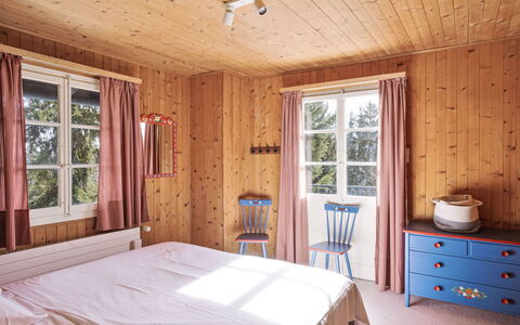 Les Marmottes: Slaapkamer, Meubilair, Hout, Bed, Interieur Ontwerp, Flooring, Laken, Bedding, Verdieping, Plafond