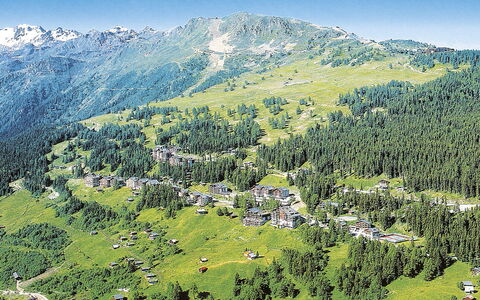 Les Marmottes: Bergachtig Landvormen, Berg, Natuurlijk Landschap, Hoogland, Landschap, Grasland, Heuvel Station, Bergketen, Terrein, Pasture