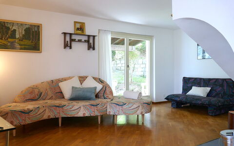 Casa Alenzino: Meubilair, Interieur Ontwerp, Muur, Flooring, Bankstel, Verdieping, Hout, Woonkamer, Houten Vloer, Kamer