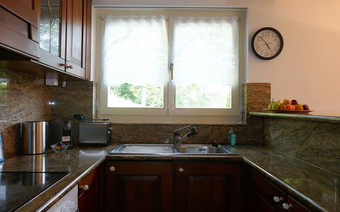 Casa Alenzino: Keuken, Countertop, Gootsteen, Toestel Van De Keuken, Cabinetry, Interieur Ontwerp, Hout, Loodgieterswerkinrichting, Wastafel, Meubilair