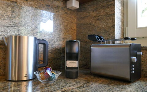 Casa Alenzino: Toestel Van De Keuken, Small Appliance, Elektronisch Apparaat, Huishoudapparatuur, Countertop, Keuken, Serveware