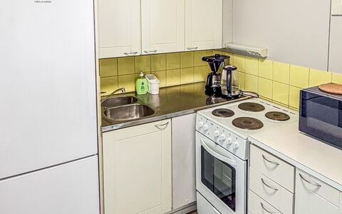 Heinävesi Homes D4: Toestel Van De Keuken, Major Appliance, Keuken, Fornuis, Flooring, Gasfornuis, Fornuis, Countertop, Gootsteen, Interieur Ontwerp