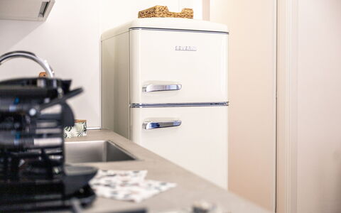 Suite Sinfonia Blu: Toestel Van De Keuken, Major Appliance, Huishoudapparatuur, Keuken, Small Appliance, Countertop, Machine, Plank, Cabinetry, Stellingen