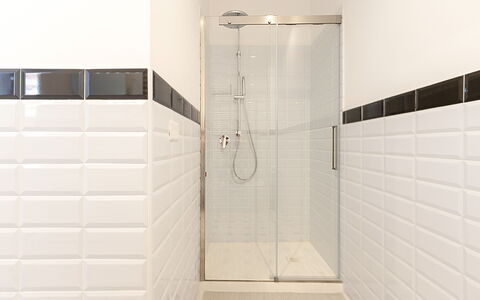 Suite Sinfonia Oro: Flooring, Verdieping, Interieur Ontwerp, Tegel, Badkamer, Loodgieter, Loodgieterswerkinrichting, Ontwerp