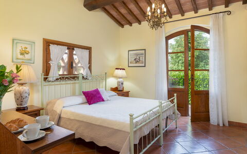 Villa Sorripa 6: Meubilair, Interieur Ontwerp, Bed, Slaapkamer, Flooring, Plafond, Huis, Verlichting, Verdieping, Kamer