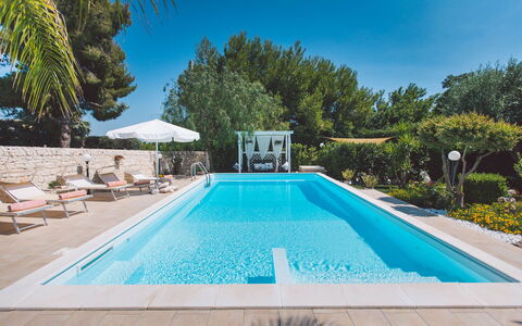 Villa Ferradina 4+2: Blauw, Zwembad, Toevlucht, Samengesteld Materiaal, Eco Hotel, Buitenmeubels, Vrije Tijd, Hotel, Landgoed, Schaduw